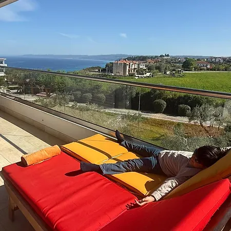 Evita , Penthouse, 53m2 ,athytos , Astonishing Sea View Vakantiehuis