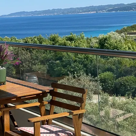 Evita , Penthouse, 53m2 ,athytos 450m From The Ferienhaus Áfitos