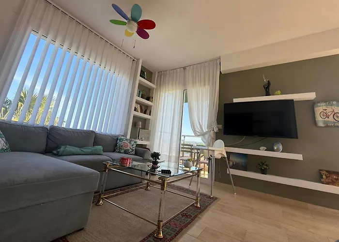 Vakantiehuis Evita , Penthouse, 53m2 ,athytos , Astonishing Sea View *